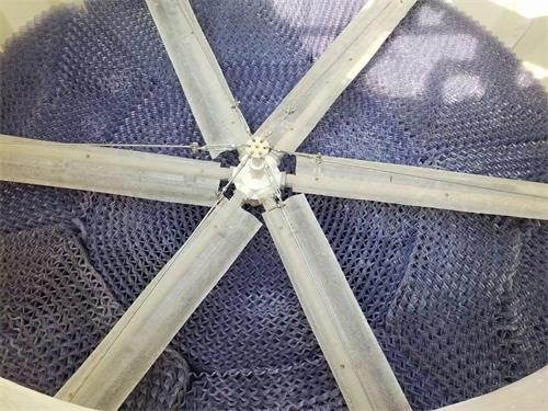 閉式冷卻塔里面的平衡管、風(fēng)機(jī)與側(cè)風(fēng)機(jī)的作用是什么